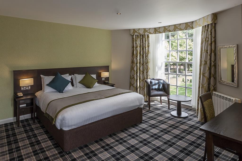 Best Western Plus Pinewood Manchester Airport-Wilmslow Hotel Dış mekan fotoğraf
