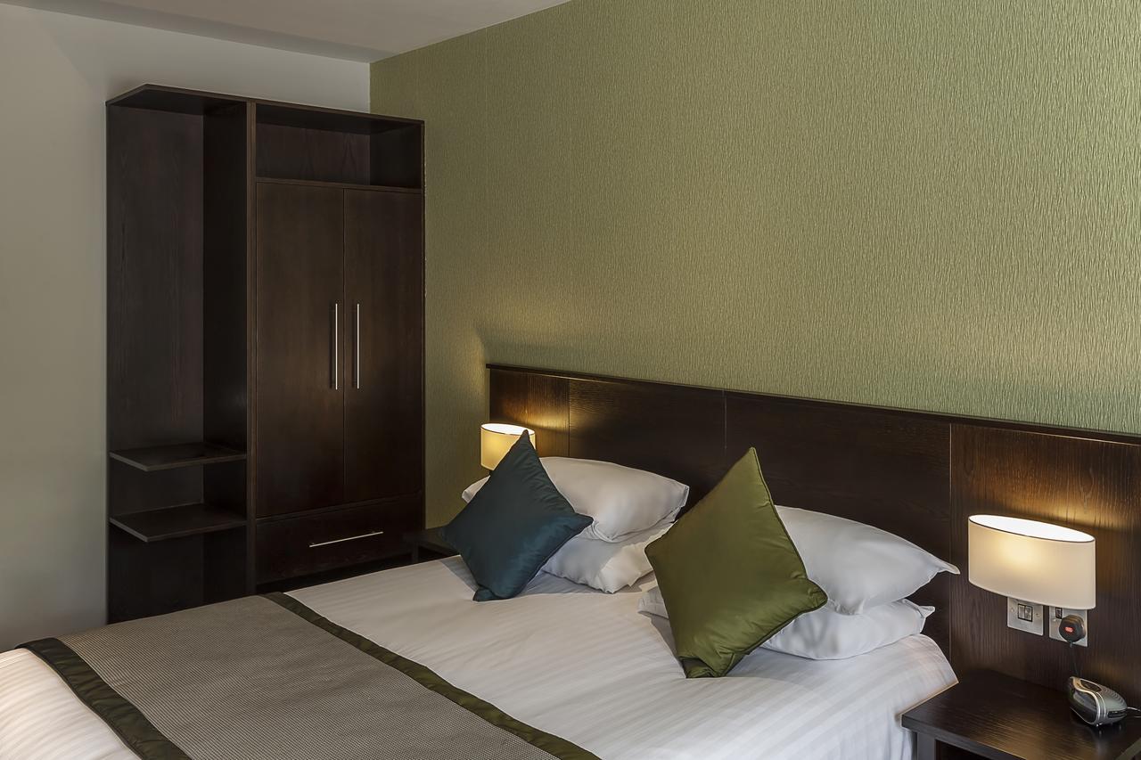Best Western Plus Pinewood Manchester Airport-Wilmslow Hotel Dış mekan fotoğraf